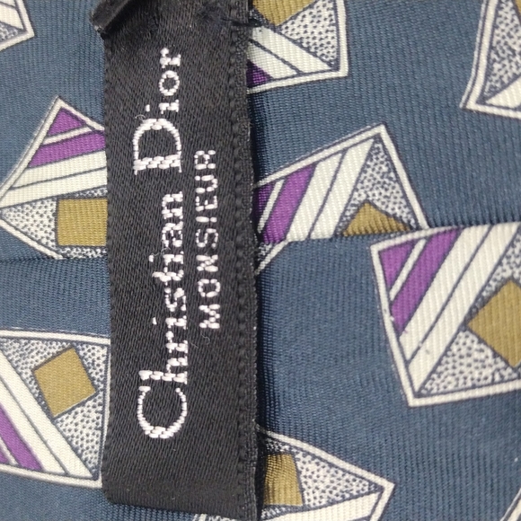 Christian Dior - Picture 3 of 3